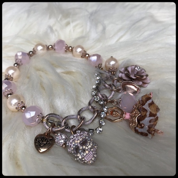 ❌SOLD❌Betsy Johnson ballerina bracelet - Picture 2 of 6